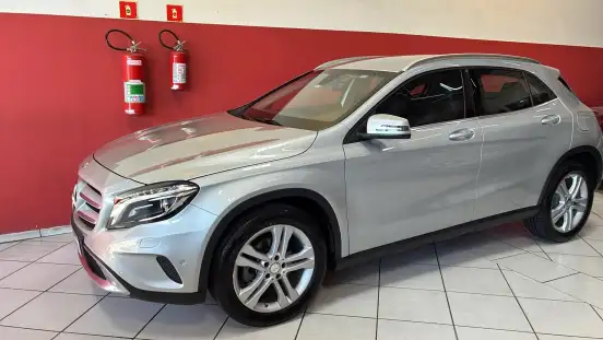 MERCEDES-BENZ-GLA 200-1.6 CGI STYLE 16V TURBO FLEX 4P AUTOMÁTICO MERCEDES-BENZ-GLA 200-2016