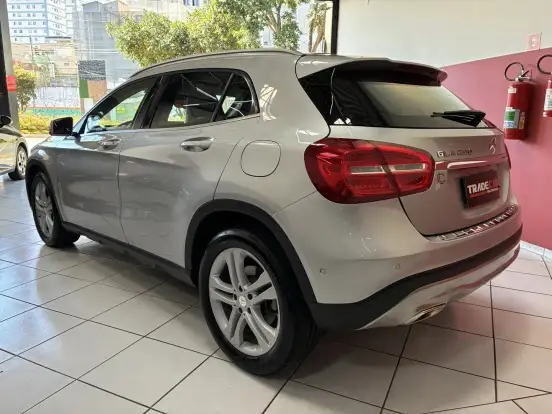 MERCEDES-BENZ-GLA 200-1.6 CGI STYLE 16V TURBO FLEX 4P AUTOMÁTICO MERCEDES-BENZ-GLA 200-2016