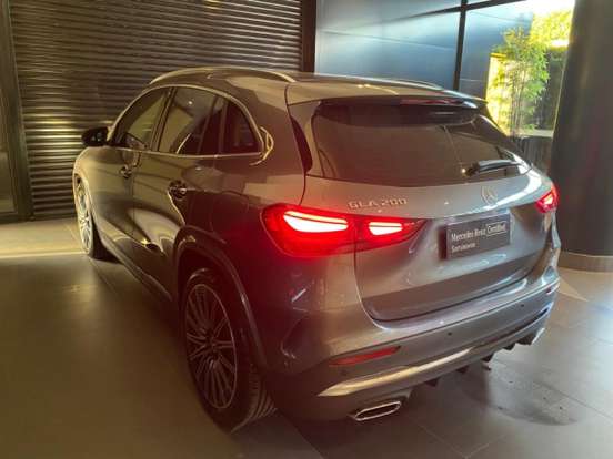 MERCEDES-BENZ-GLA 200-1.3 MHEV AMG LINE 7G-DCT MERCEDES-BENZ-GLA 200-2024