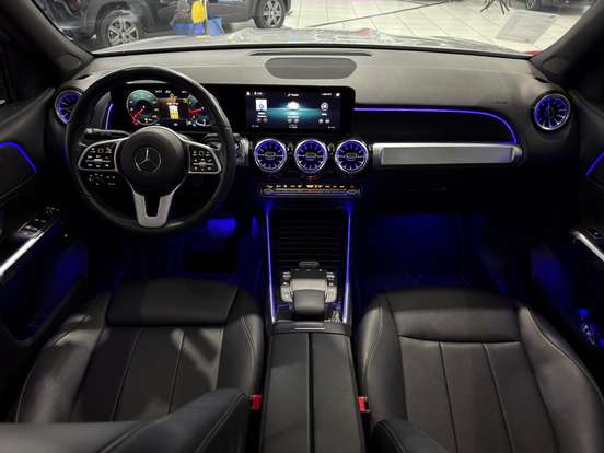 MERCEDES-BENZ-GLB 200-2022