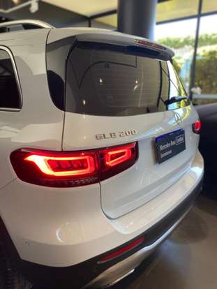 MERCEDES-BENZ-GLB 200-2022