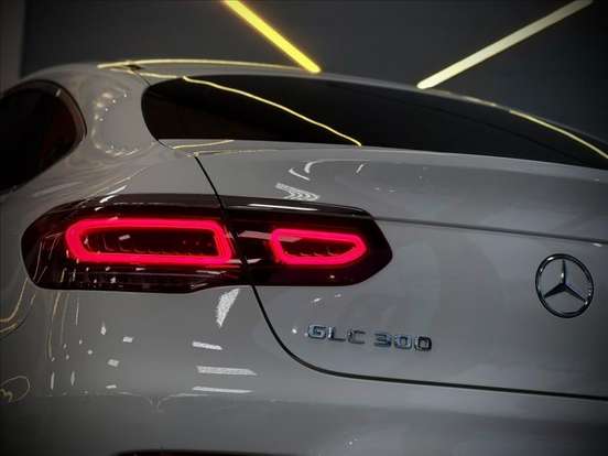 MERCEDES-BENZ-GLC 300-2022