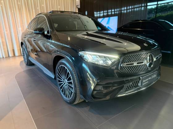 MERCEDES-BENZ GLC 300 2.0 MHEV AMG LINE COUPÉ 4MATIC 9G-TRONIC