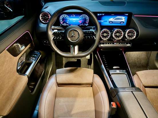MERCEDES-BENZ-GLA 200-1.3 MHEV AMG LINE 7G-DCT MERCEDES-BENZ-GLA 200-2025