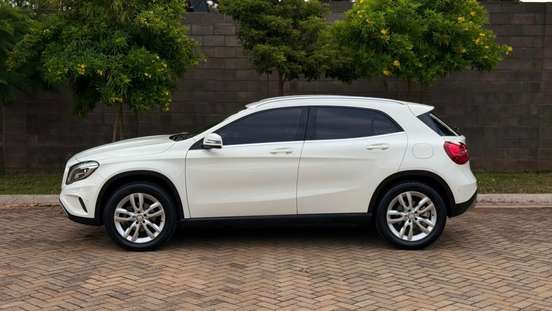 MERCEDES-BENZ-GLA 200-1.6 CGI ADVANCE 16V TURBO FLEX 4P AUTOMÁTICO MERCEDES-BENZ-GLA 200-2015