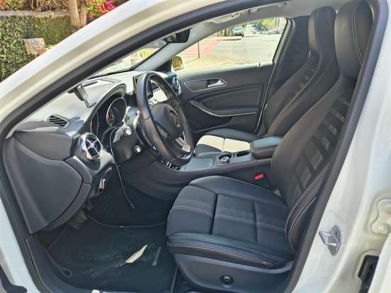MERCEDES-BENZ-GLA 200-1.6 CGI FLEX ADVANCE 7G-DCT MERCEDES-BENZ-GLA 200-2018