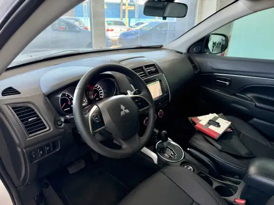 MITSUBISHI-ASX-2014
