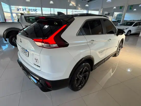 MITSUBISHI-ECLIPSE CROSS-1.5 MIVEC TURBO GASOLINA HPE-S BLACK S-AWC CVT MITSUBISHI-ECLIPSE CROSS-2025