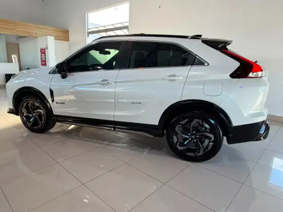 MITSUBISHI-ECLIPSE CROSS-1.5 MIVEC TURBO GASOLINA HPE-S BLACK S-AWC CVT MITSUBISHI-ECLIPSE CROSS-2025