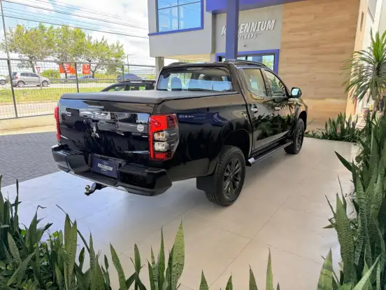 MITSUBISHI-L200 TRITON-2024