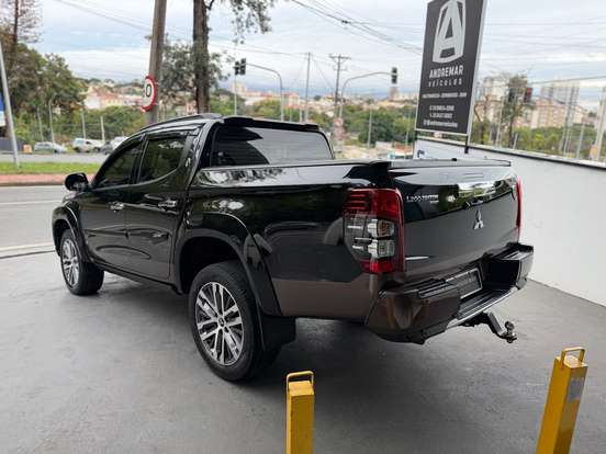 MITSUBISHI-L200 TRITON-2024