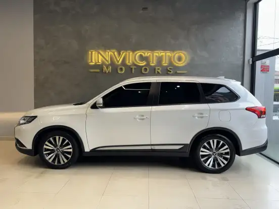 MITSUBISHI-OUTLANDER-2.0 MIVEC GASOLINA HPE AUTOMÁTICO MITSUBISHI-OUTLANDER-2021