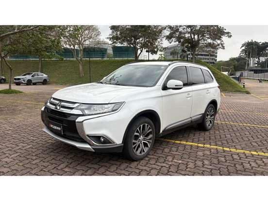 MITSUBISHI-OUTLANDER-2.0 16V GASOLINA 4P AUTOMÁTICO MITSUBISHI-OUTLANDER-2016