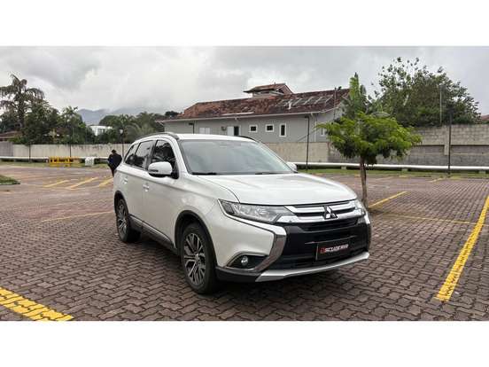 MITSUBISHI-OUTLANDER-2.0 16V GASOLINA 4P AUTOMÁTICO MITSUBISHI-OUTLANDER-2016