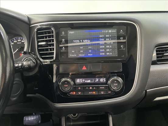 MITSUBISHI-OUTLANDER-3.0 GT 4X4 V6 24V GASOLINA 4P AUTOMÁTICO MITSUBISHI-OUTLANDER-2014