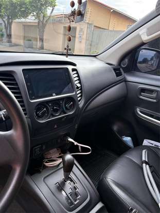 MITSUBISHI-L200 TRITON-2021