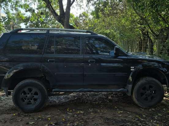 MITSUBISHI-PAJERO-2.5 HD 4X4 8V TURBO INTERCOOLER DIESEL 4P MANUAL MITSUBISHI-PAJERO-2006