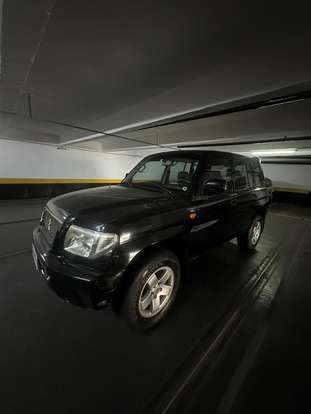 MITSUBISHI-PAJERO-2004