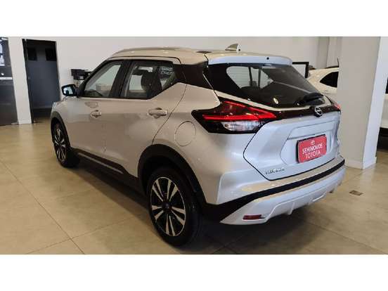 NISSAN-KICKS-2023
