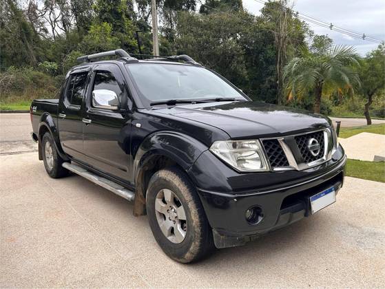 NISSAN FRONTIER 2.5 LE 4X4 CD TURBO ELETRONIC DIESEL 4P MANUAL