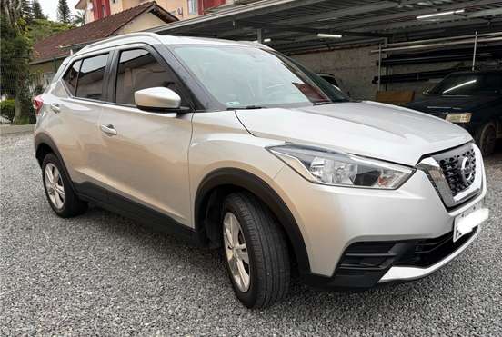 NISSAN-KICKS-2018