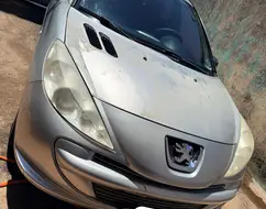 PEUGEOT 207 1.4 XR 8V FLEX 4P MANUAL PEUGEOT 207 1.4 XR 8V FLEX 4P MANUAL