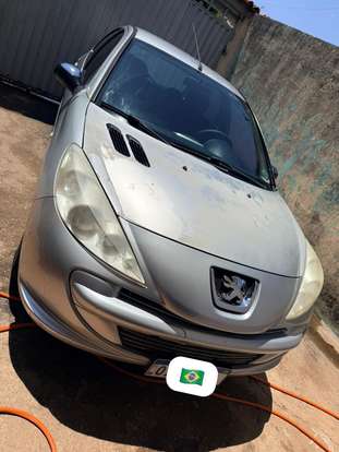 PEUGEOT-207-2012