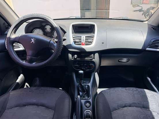 PEUGEOT-207-1.4 XR 8V FLEX 4P MANUAL PEUGEOT-207-2012