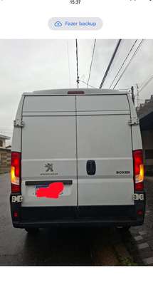 PEUGEOT-BOXER-2023