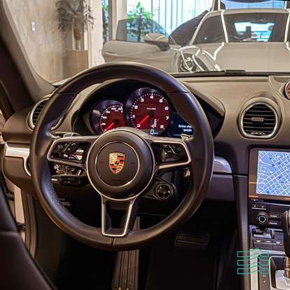 PORSCHE-718-2023