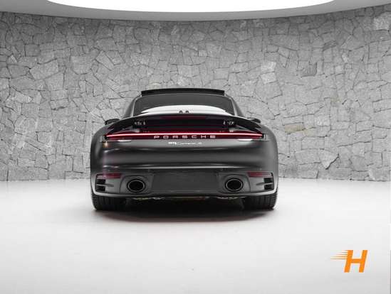 PORSCHE-911-2023
