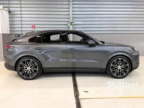 PORSCHE-CAYENNE-2024