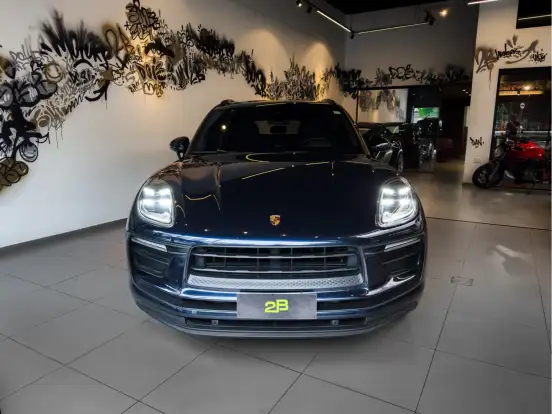 PORSCHE-MACAN-2023