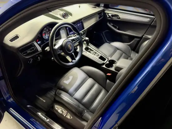 PORSCHE-MACAN-2020