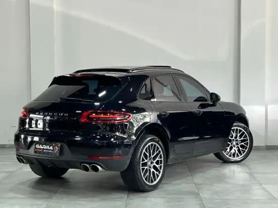 PORSCHE-MACAN-2017