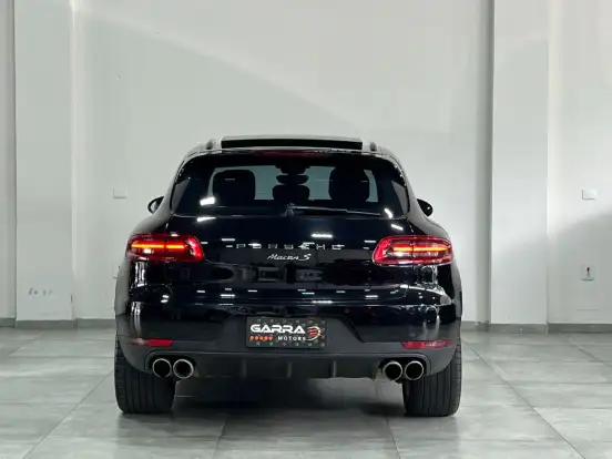 PORSCHE-MACAN-2017