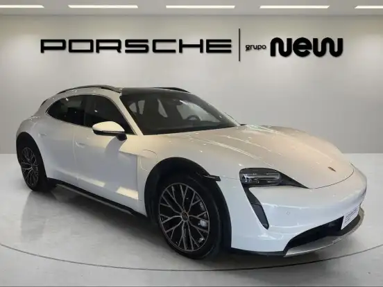 PORSCHE-TAYCAN-2023