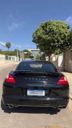 PORSCHE-PANAMERA-2011