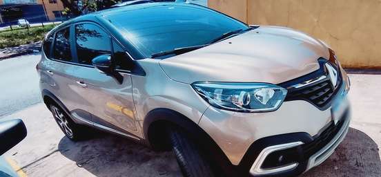 RENAULT-CAPTUR-2021