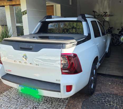 RENAULT-DUSTER OROCH-2019