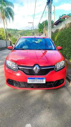 RENAULT-LOGAN-2014