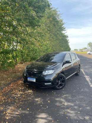 RENAULT-SANDERO-2017