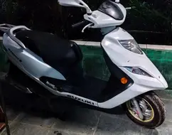 SUZUKI BURGMAN i SUZUKI BURGMAN i