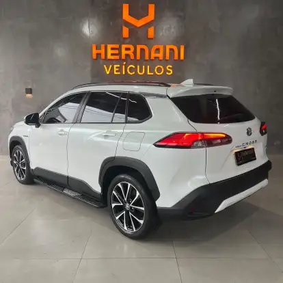 TOYOTA-COROLLA CROSS-2021