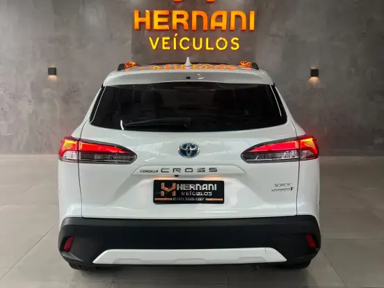 TOYOTA-COROLLA CROSS-1.8 VVT-I HYBRID FLEX XRX CVT TOYOTA-COROLLA CROSS-2021
