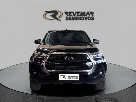 TOYOTA HILUX 2.8 D-4D TURBO DIESEL CD SRX 4X4 AUTOMÁTICO