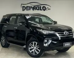 TOYOTA HILUX SW4 2.8 SRX 4X4 7 LUGARES 16V TURBO INTERCOOLER DIESEL 4P AUTOMÁTICO TOYOTA HILUX SW4 2.8 SRX 4X4 7 LUGARES 16V TURBO INTERCOOLER DIESEL 4P AUTOMÁTICO