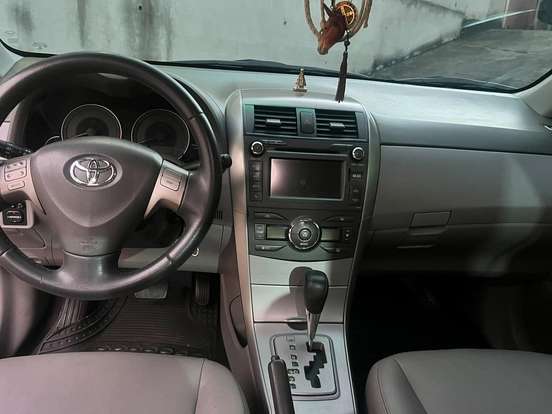 TOYOTA-COROLLA-2009