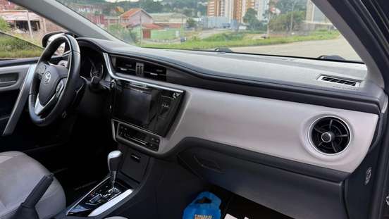 TOYOTA-COROLLA-2017