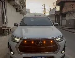 TOYOTA HILUX 2.8 D-4D TURBO DIESEL CD SRX 4X4 AUTOMÁTICO TOYOTA HILUX 2.8 D-4D TURBO DIESEL CD SRX 4X4 AUTOMÁTICO